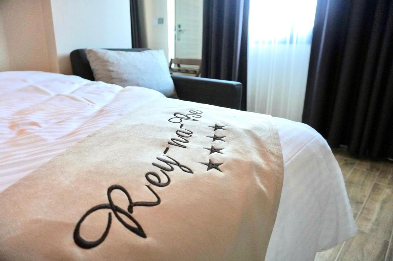 Reynabe Boutique Hotel ディキリ エクステリア 写真
