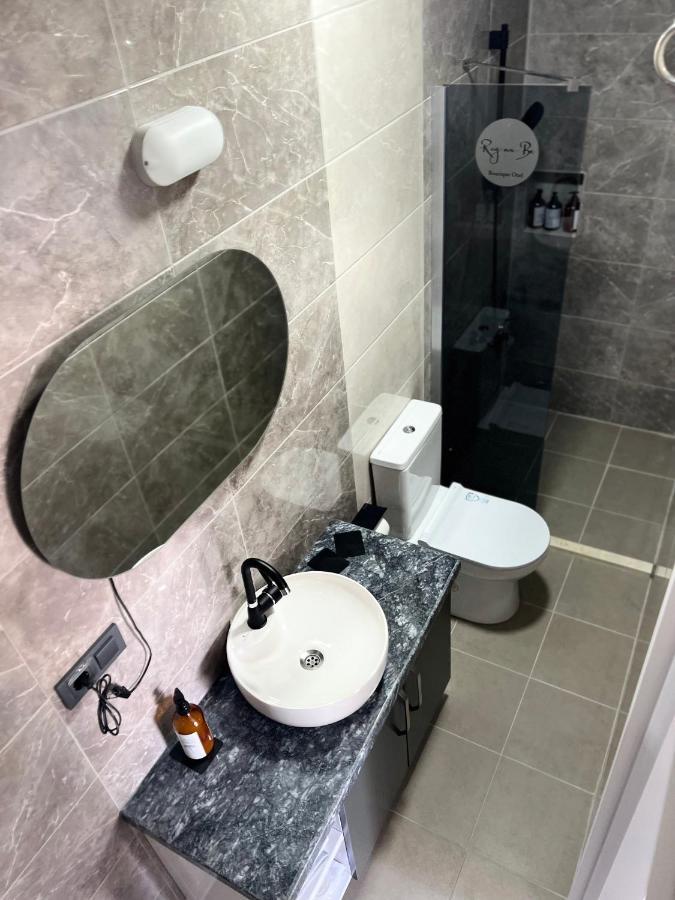 Reynabe Boutique Hotel ディキリ エクステリア 写真